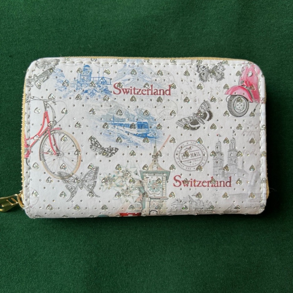 Switzerland Zip Wallet - Sparkle Hearts ✨🤍✨ NWOT, Travel Wallet, Gift, Bling